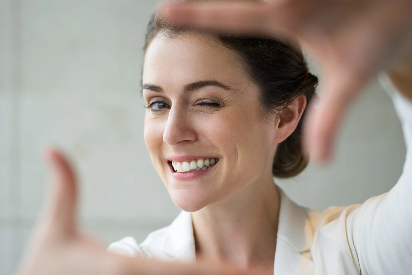 Maintaining a healthy smile: Your ultimate guide to at-home & professional dental care