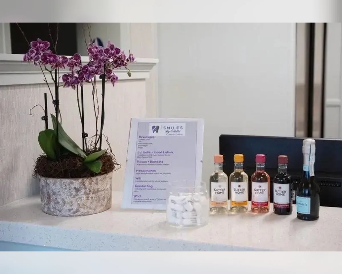 Orchids and guest amenities at Smiles by Eddie